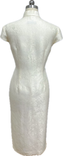 Load image into Gallery viewer, Tracy Silk Cap Sleeve Cheongsam