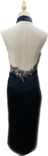 Load image into Gallery viewer, Emery Sleeveless Cheongsam
