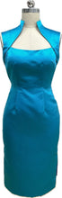 Load image into Gallery viewer, Alice Satin Sleeveless Cheongsam
