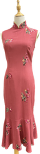 Load image into Gallery viewer, Carmen sleeveless cheongsam
